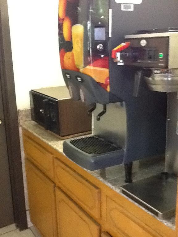 Americas Best Value Inn - Brookhaven Esterno foto