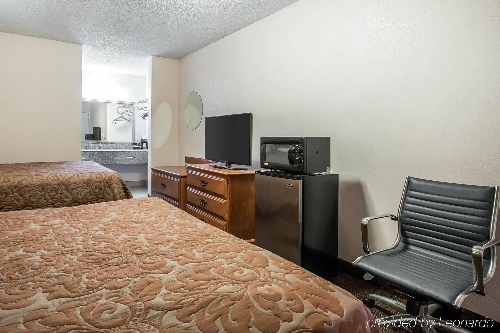 Americas Best Value Inn - Brookhaven Esterno foto