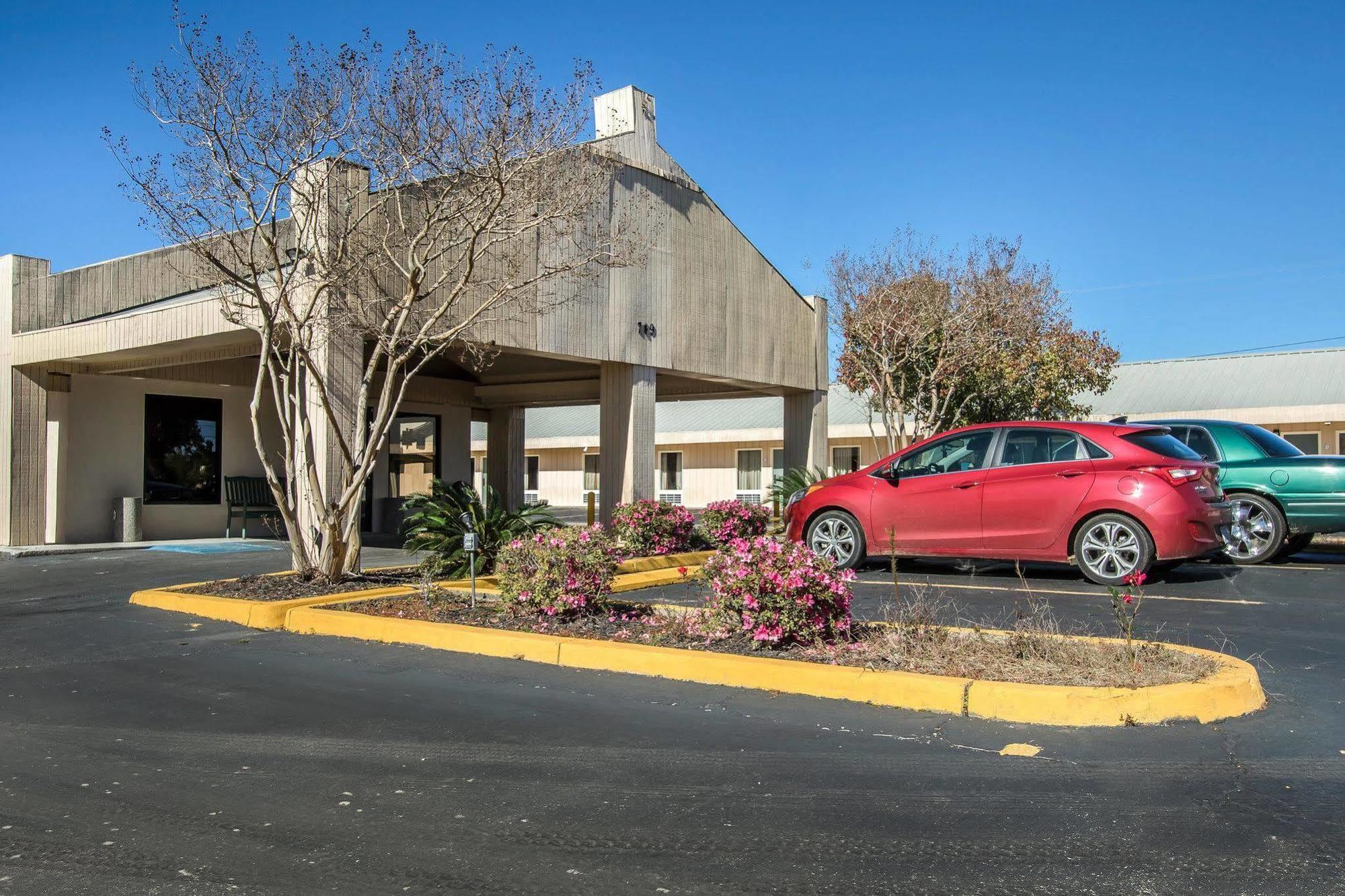 Americas Best Value Inn - Brookhaven Esterno foto