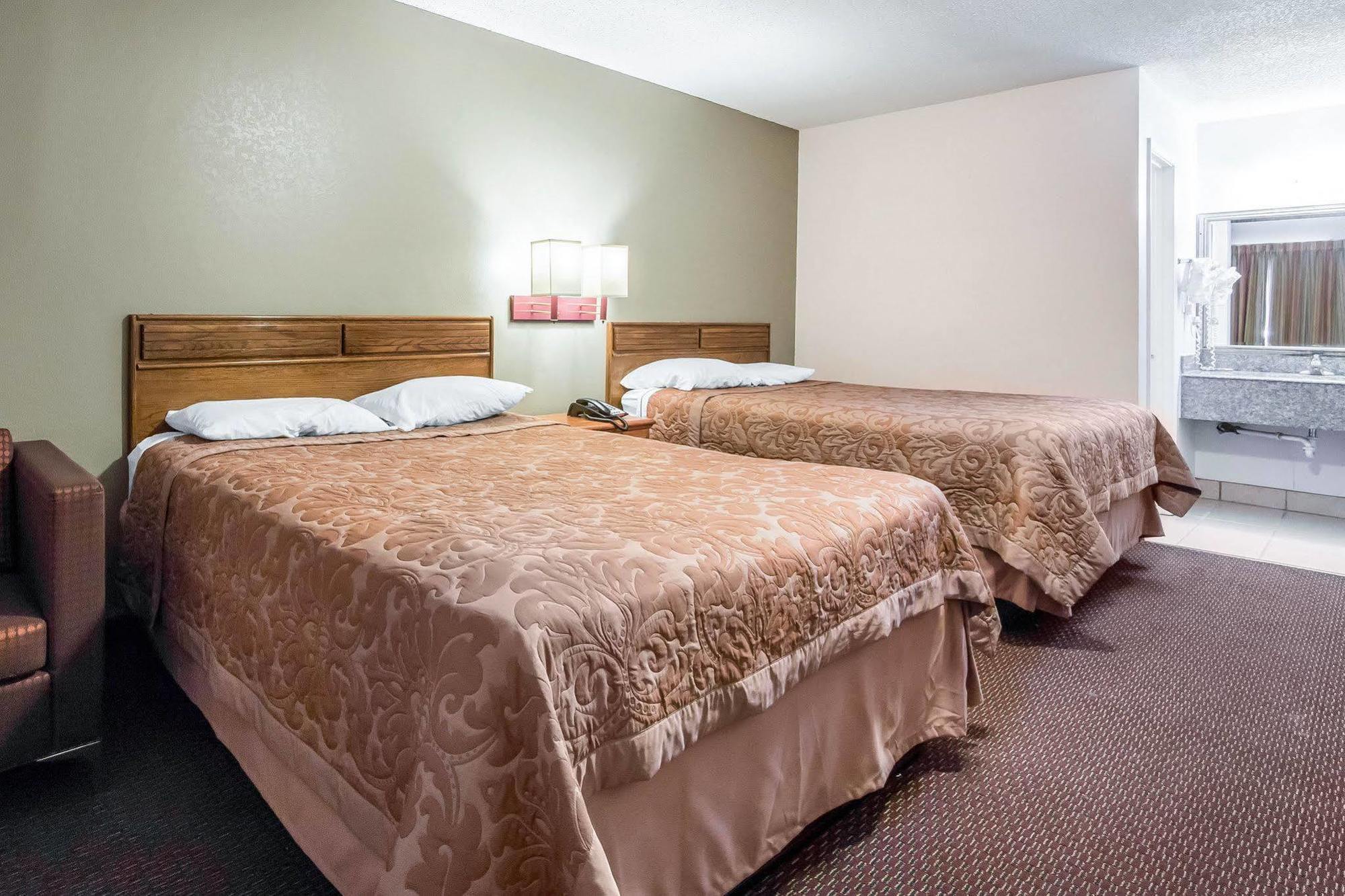 Americas Best Value Inn - Brookhaven Esterno foto